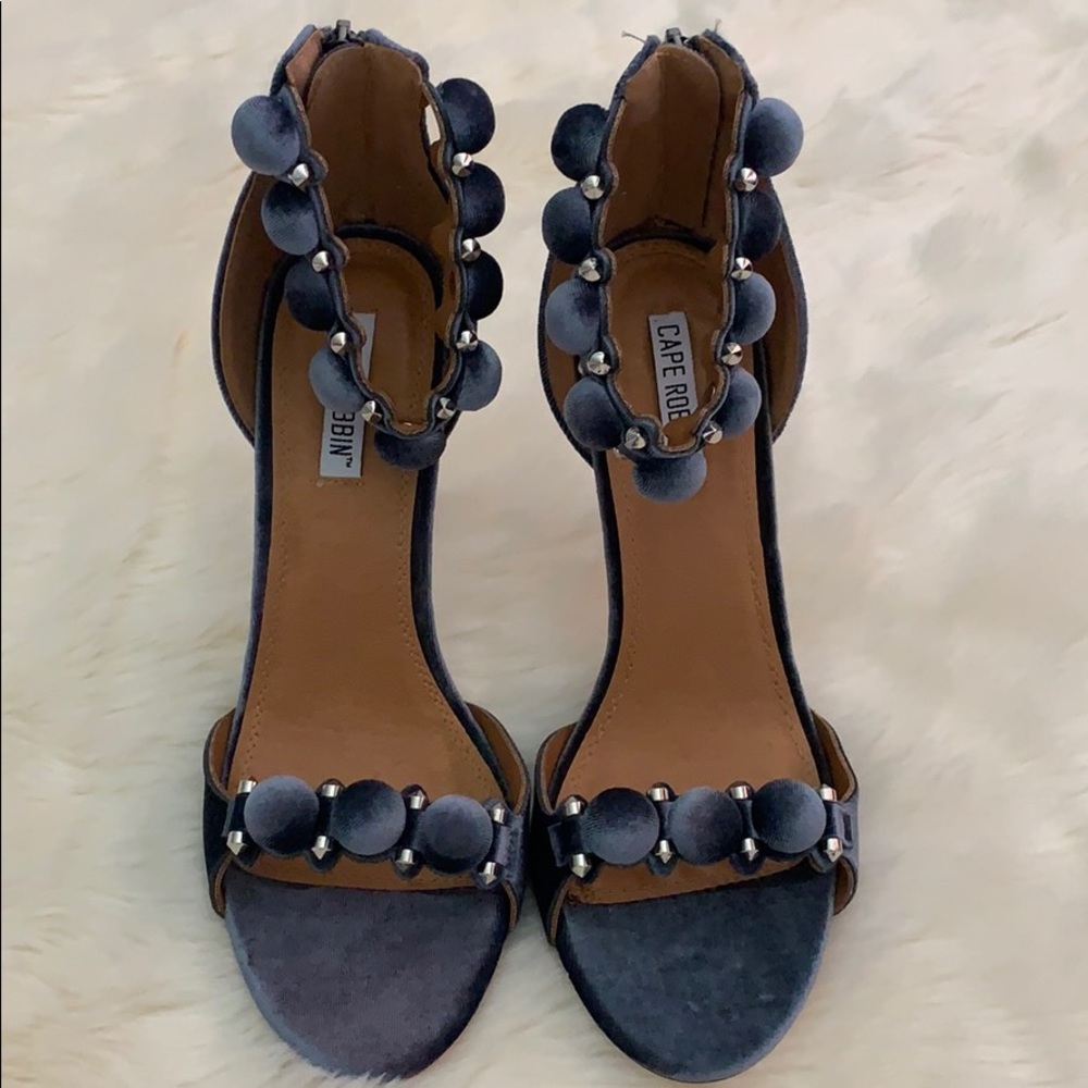 Women’s Shoes